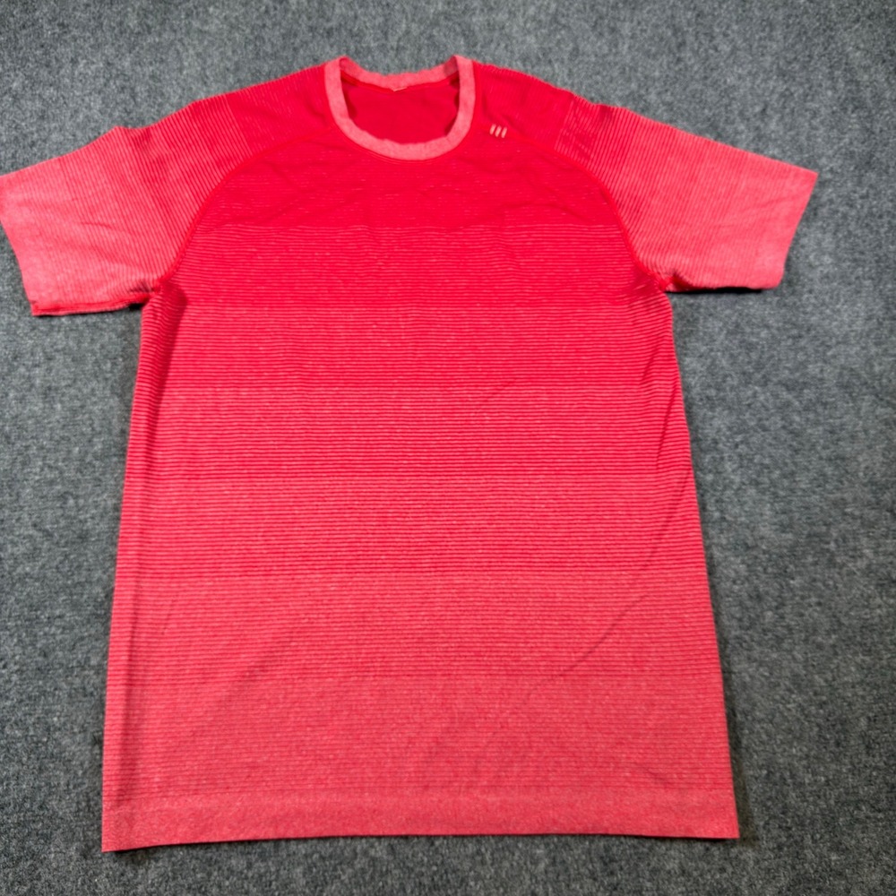Lululemon Metal Vent Tech Short Sleeve Shirt Mens Medium Red Striped Athletic